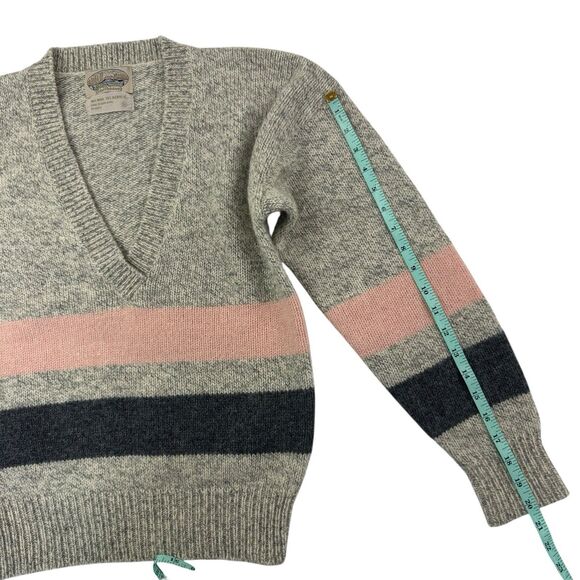 Vintage Britches Great Outdoors Sweater Women Small Wool Blend Gray Pink 80s 90s - Picture 12 of 13